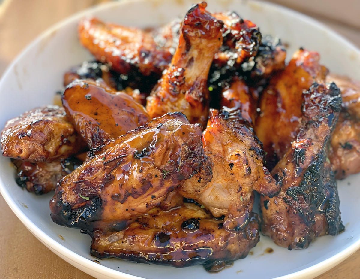 Easy Chicken Wings on a Blackstone Griddle - Smoked BBQ Source